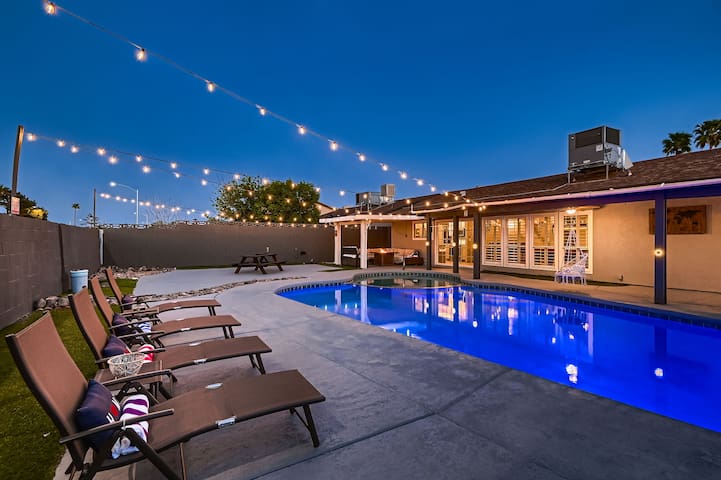 Private LV House with Salt water Pool & Billards