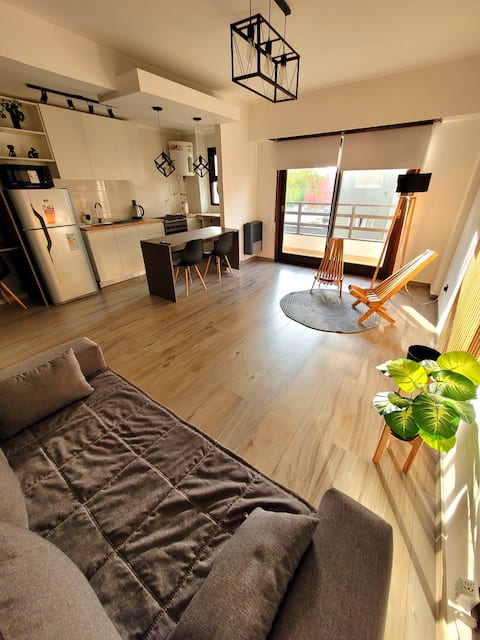 Anuncio de Airbnb popular: 2 rooms meters from the beach en La Perla
