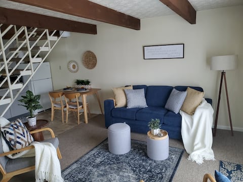 Tranquil 1BR-Centrally Located