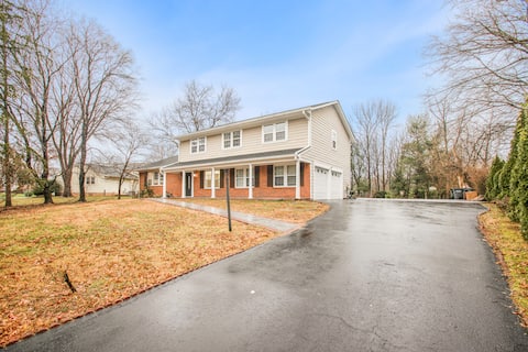 Gorgeous 4 Bedroom House!