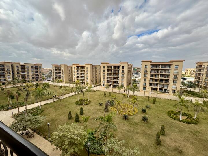 Fancy 2 BDR In Rehab City: Balcony