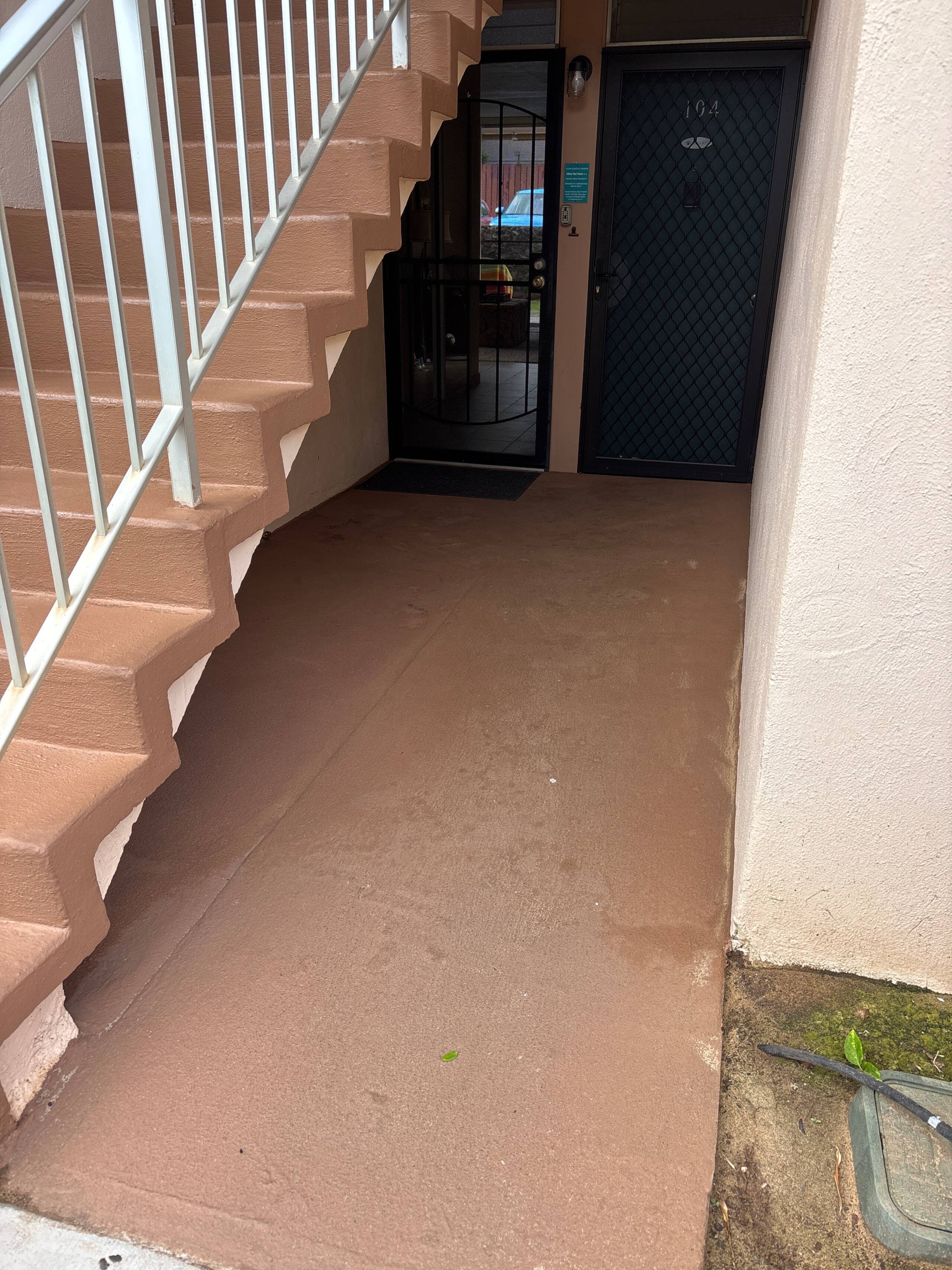 Steps to the beach in South Maui - Image 15