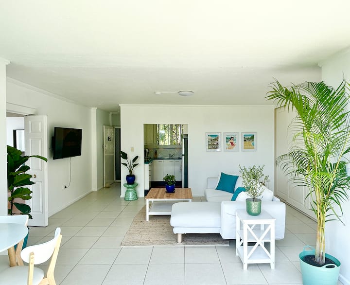 30 Seconds To Wharf Beach, 3 Minutes To Shops - Manly