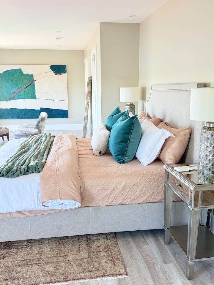 Bedrooms — photo 4