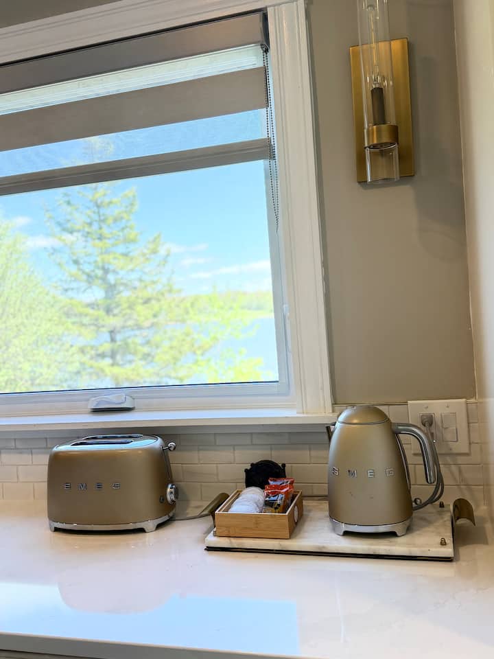 Kitchen & Dining — photo 4