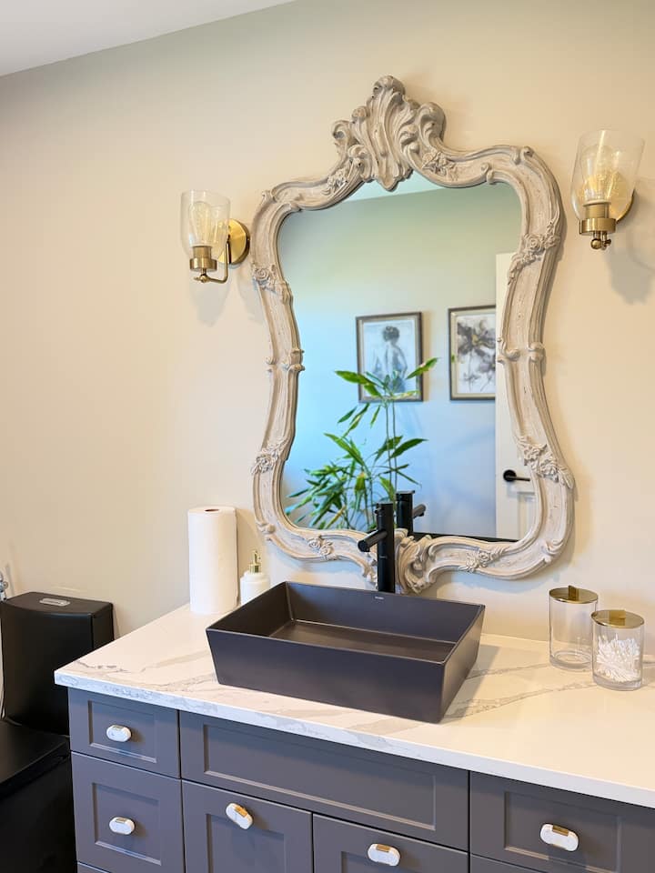 Bathrooms — photo 2