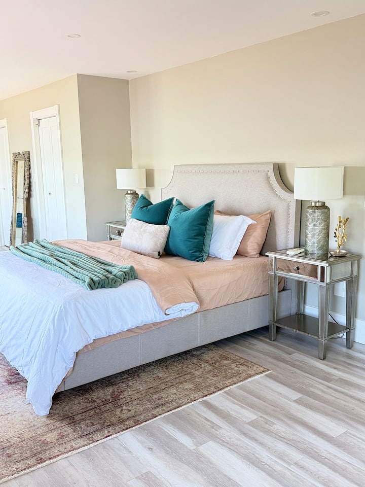 Bedrooms — photo 7