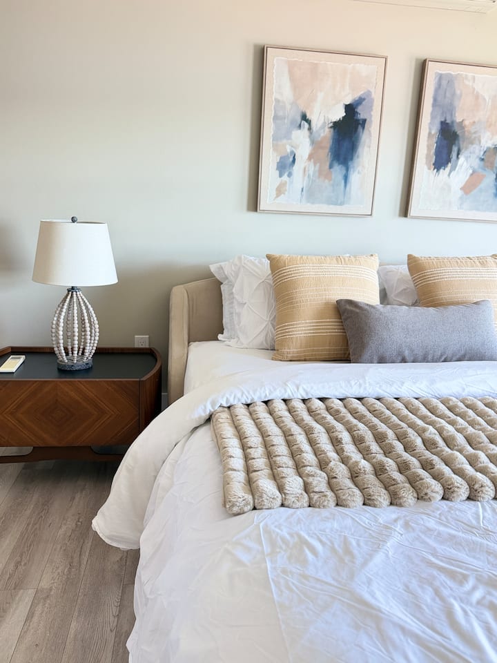 Bedrooms — photo 9