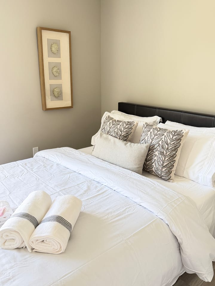 Bedrooms — photo 16