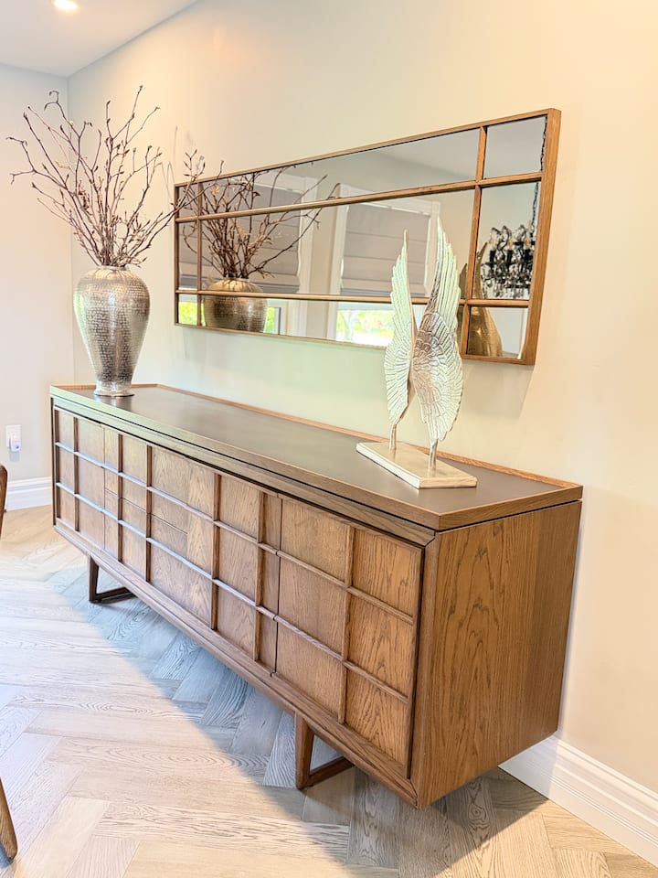 Kitchen & Dining — photo 20