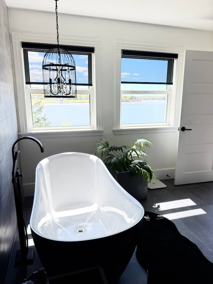 Bathrooms — photo 14