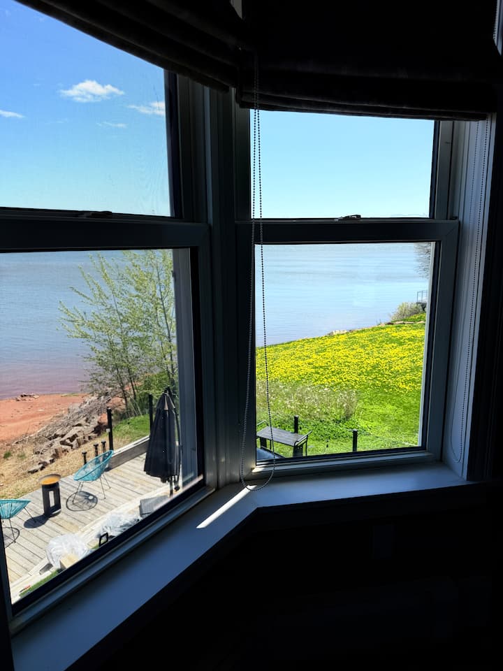 Exterior & Red-Sand Beach — photo 14