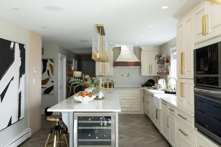 Kitchen & Dining — photo 28