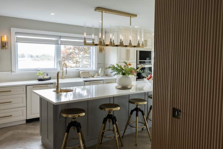 Kitchen & Dining — photo 33