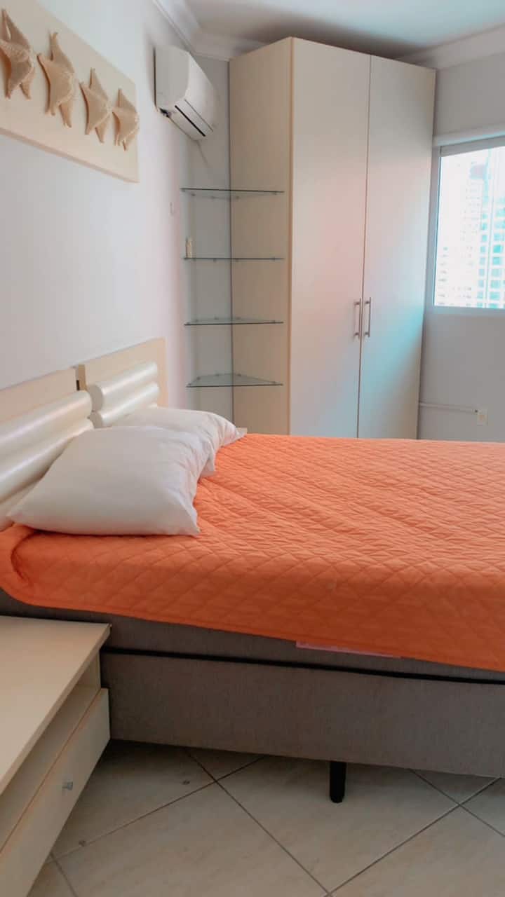 Ბინა ცენტრში 3 საძინებელი — სურათი 1