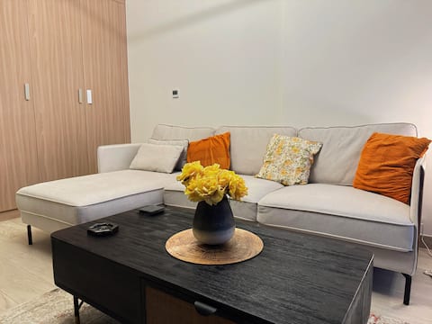 Successful Airbnb property: Modern Studio 15mins away From World Trade Center in Al Jadaf