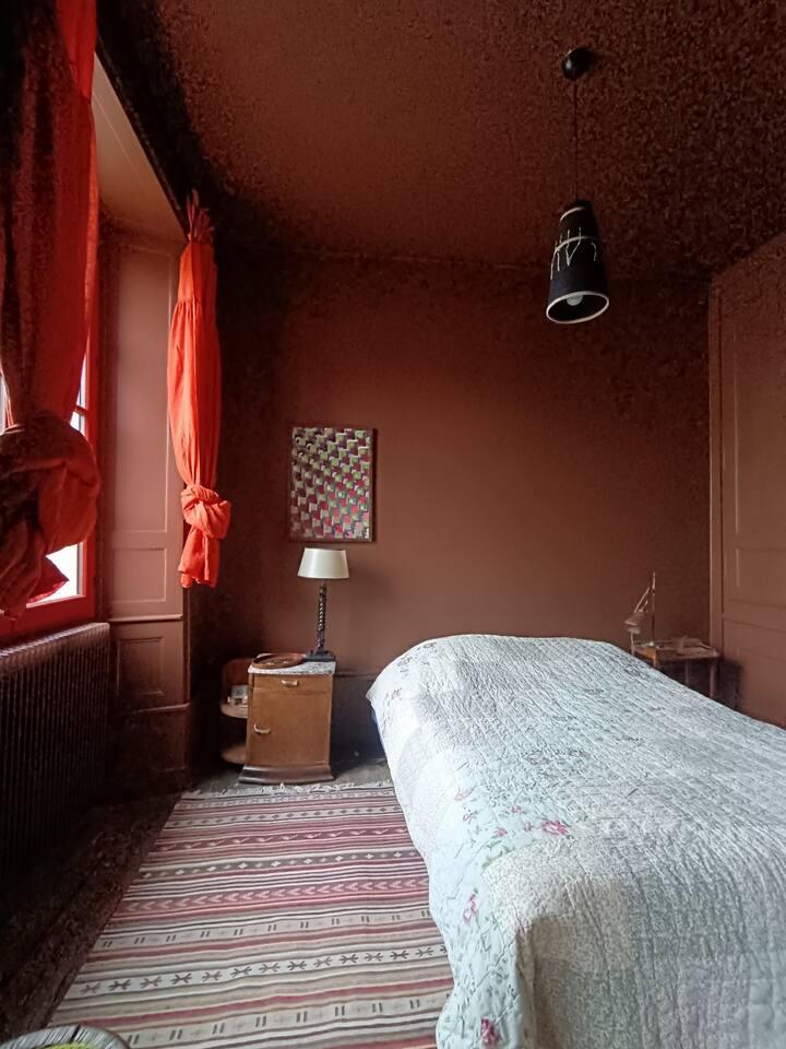 Dhomë gjumi 2