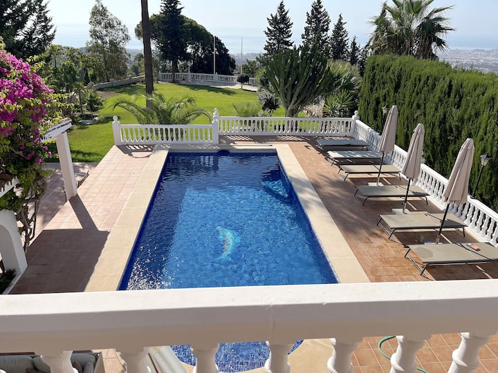 Villa La Perla · Sea-view Pool & 6 Bedrooms - Mijas