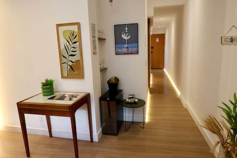 Top performing Airbnb: Leblon - Modern Apt 1 block from the most beautiful beach in Leblon