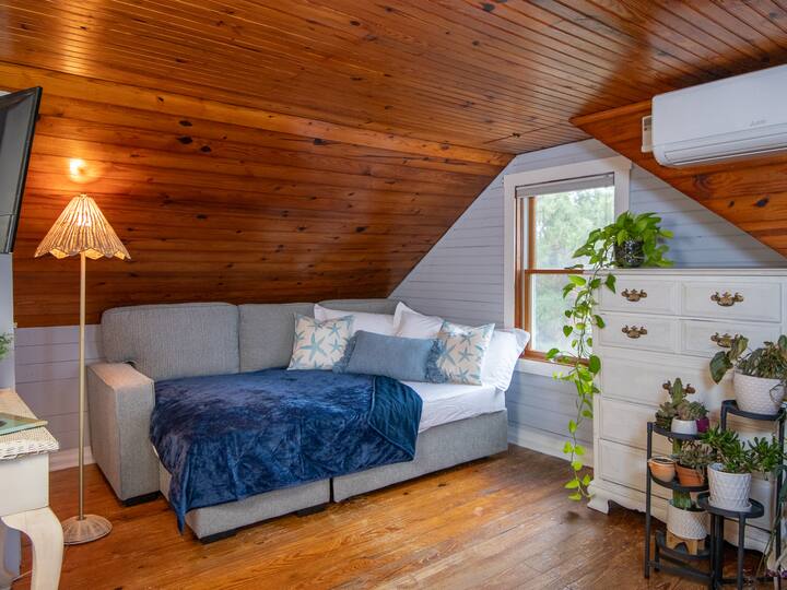 مرتبة كوين قابلة للسحب في الطابق الثاني