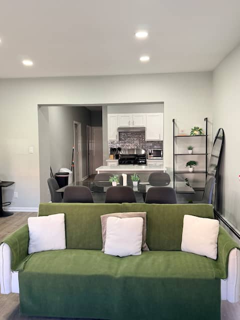 Modern|Newly Renovated|3Bedroom|2Bath|Parking|NYC
