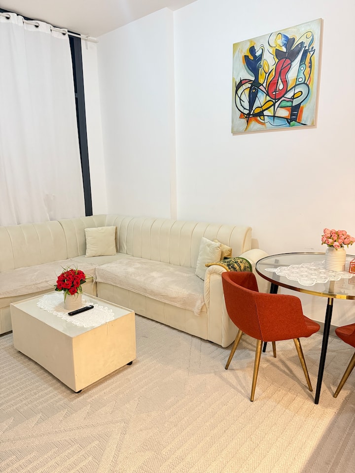 Luxurious 1br Apart - Sharjah