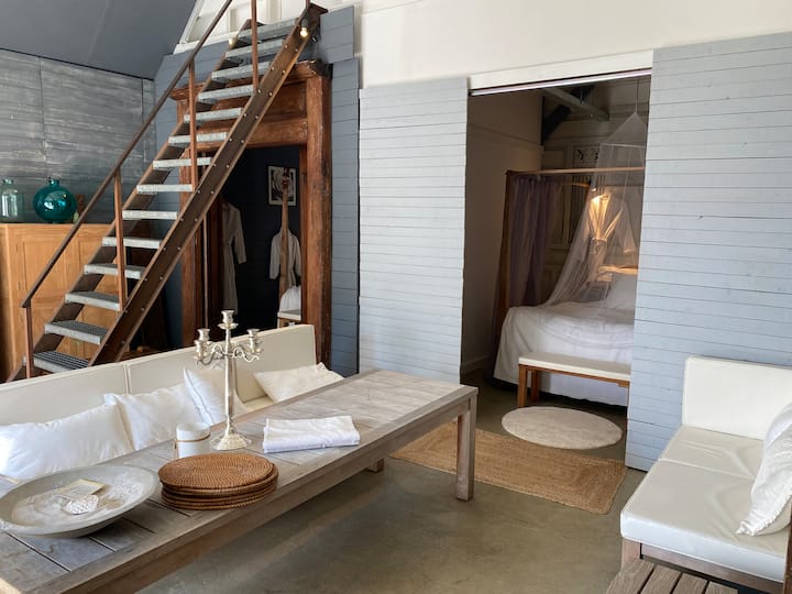 The Beach House - Entire House - 4 Bedrooms - Hoorn
