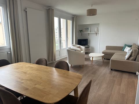 2 rooms – St Max with parking