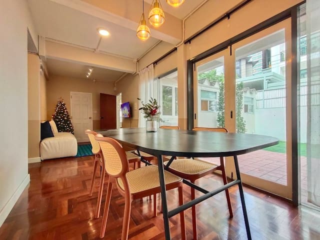 B1 l Townhouse Near BTS Asok gallery image 2