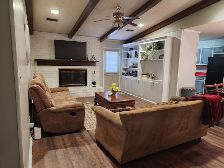 Our Home In T-town - Tuscaloosa, AL