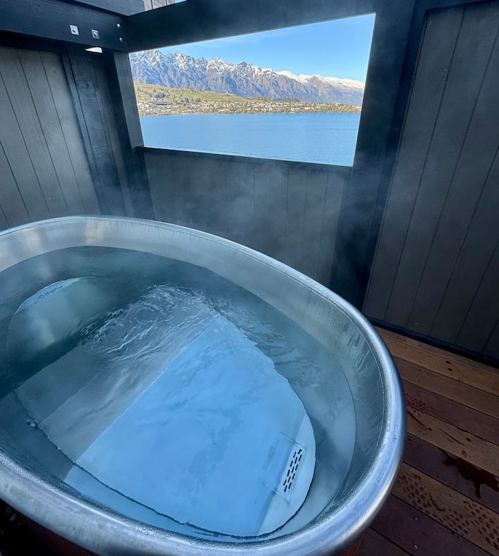 Private Hot Tub. Walk To Town Free Parking - A/c - Queenstown