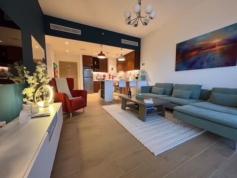 Successful Airbnb property: Sea & city view comfortable apt in Jumeirah First