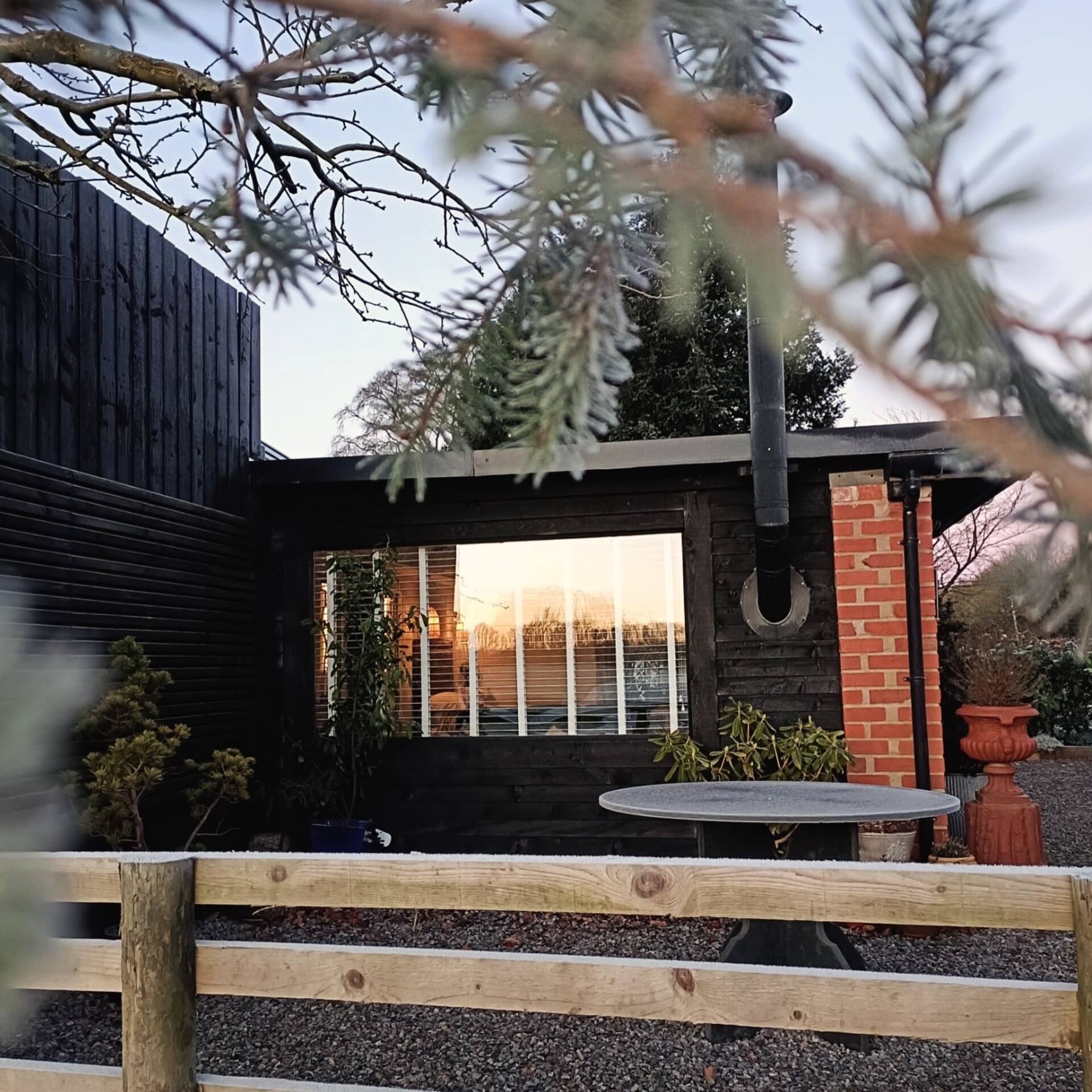 Stylish Cabin close to Gretna Green with parking