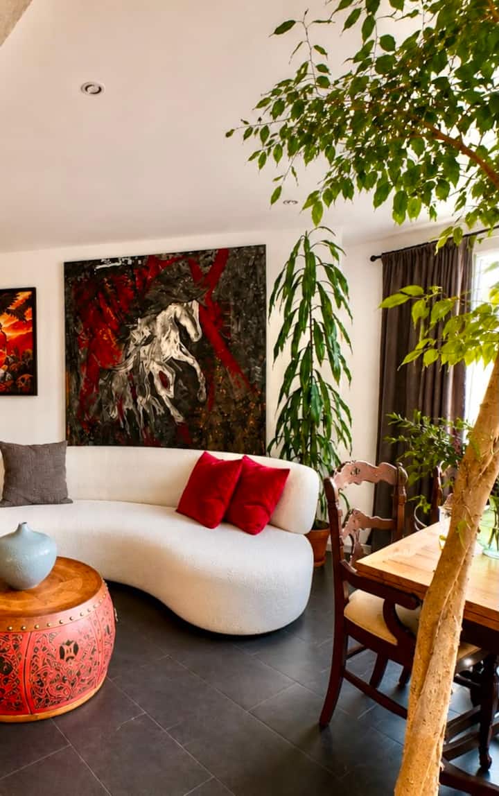 Charming Apartment By Hlemmur Square - Reykjavik