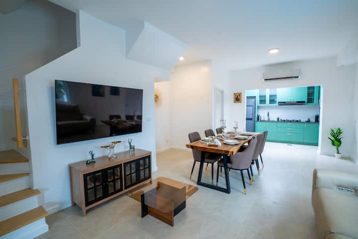 Bangkok Luxury Villa • Pool &Jacuzzi, Daily Maid - Bang Bua Thong District