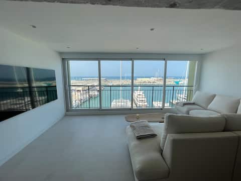 Top Airbnb: Apartment overlooking the port of Dénia en Dénia