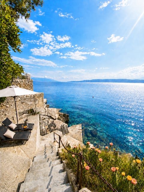 Private Beach Villa & Direct Sea Access