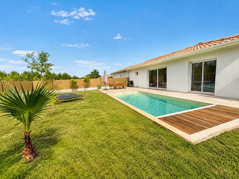 House • Les Jardins du Lac