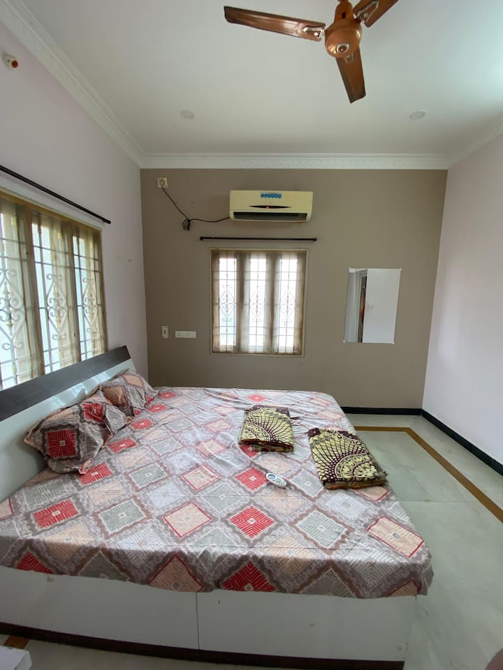 غرفة النوم 1