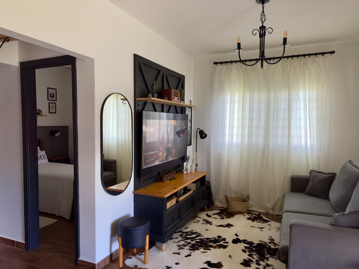 Airbnb em destaque: Cabin with whirlpool and heated pool (32°C/90°F) em Itapetininga