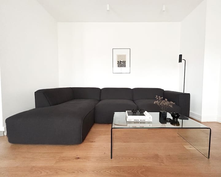 Modern Apartment In Green Oasis - Düsseldorf
