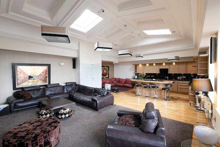 Advocates Close Royal Penthouse