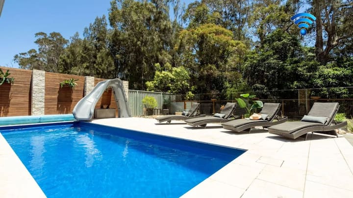 Marine Adventures – magnesium pool