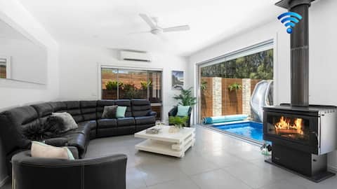 Marine Adventures–tranquil blue Jervis Bay waters