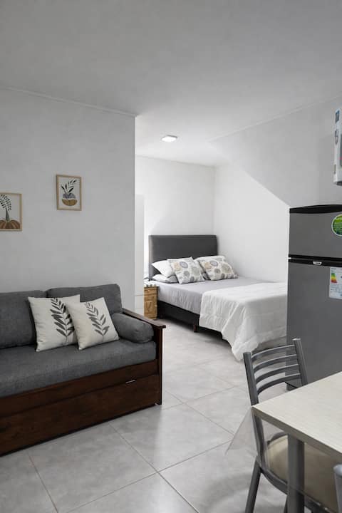 Equipped apartment · Facing the plaza and close to downtown