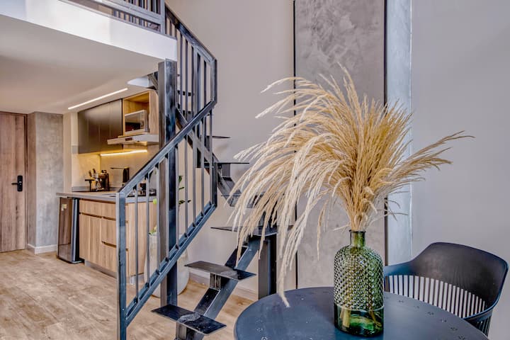 C201 | Stylish Duplex In Granada • Fast Wifi 500mb - 卡利