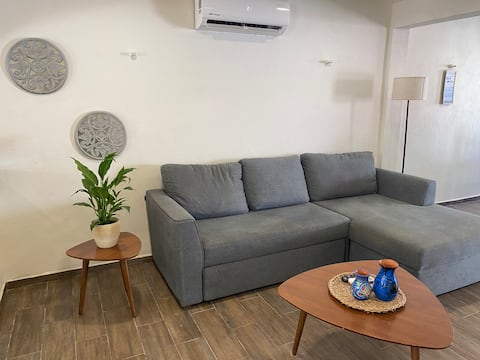 Top performing Airbnb: 2 beds- Pool •Pet-Friendly-1-min Walk to Ocean• AC in Chelem