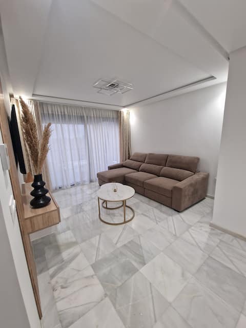 Popular Airbnb listing: Cozy apartment, good location. in Souani