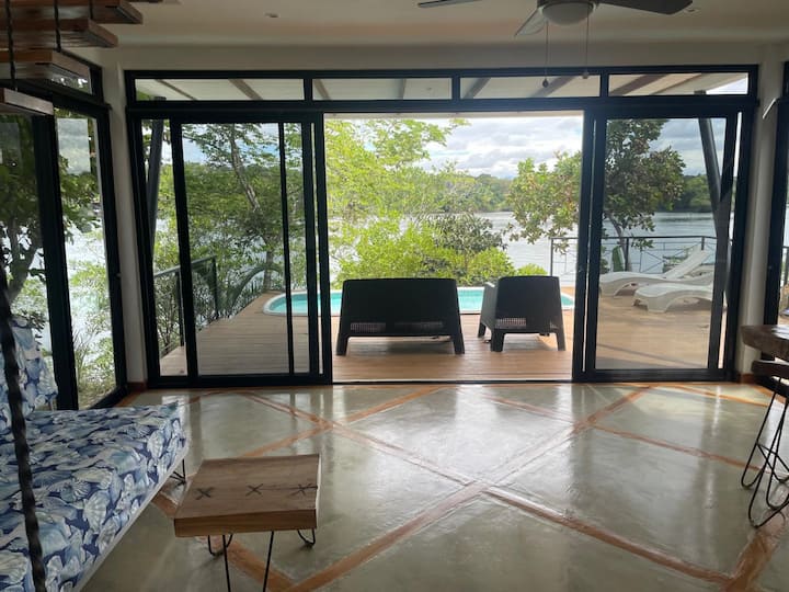 მისაღები ოთახი