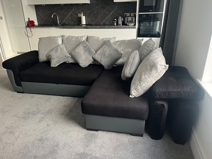 Luxury Large Apartment With Side Sea Views - Blackpool